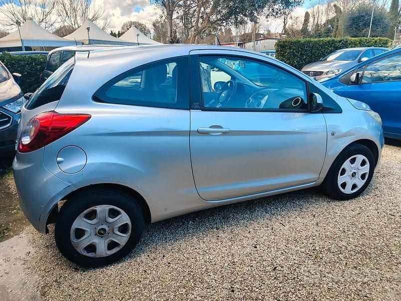 Usata Ford Ka 69 CV (50 kW) 2010 Grigio Utilitaria