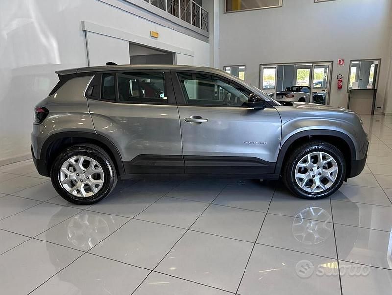 Usata Jeep Avenger Altitude 101 CV (74 kW) 2024 Grigio SUV