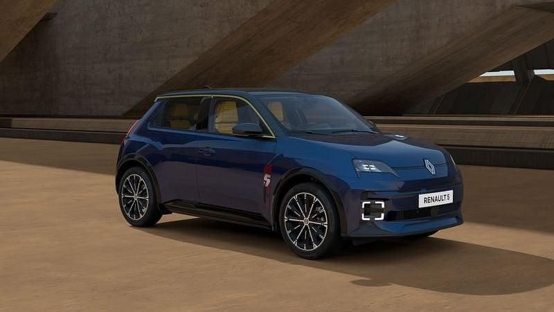 Usata Renault 5 E-Tech Iconic 109 kW (149 CV) 2024 Blu Berlina