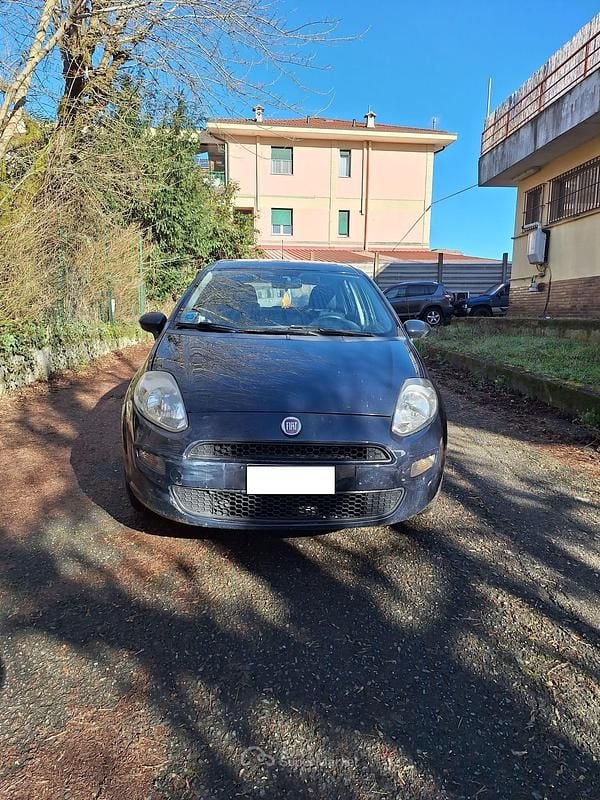 Usata Fiat Punto Street 69 CV (50 kW) 2016 Blu Utilitaria