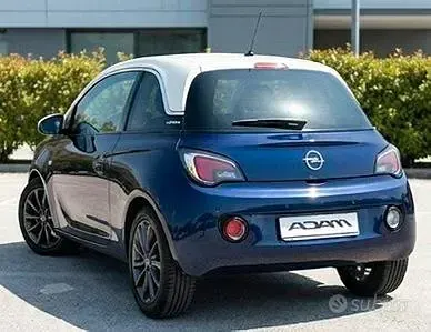 Usata Opel Adam 101 CV (74 kW) 2013 Bluazzurro Utilitaria