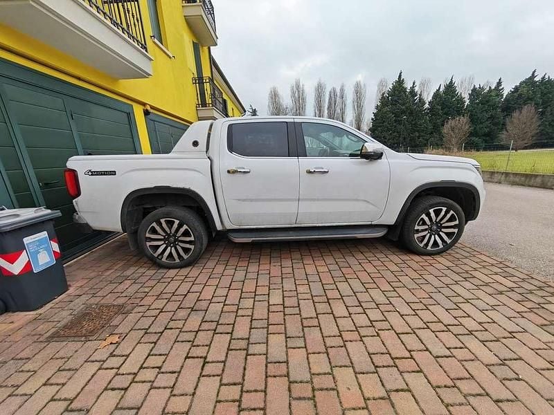 Usata VW Amarok Aventura 241 CV (177 kW) 2024 Pick-up