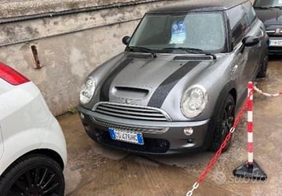 Usata Mini Cooper S Coupé 170 CV (125 kW) 2004 Grigio Coupé