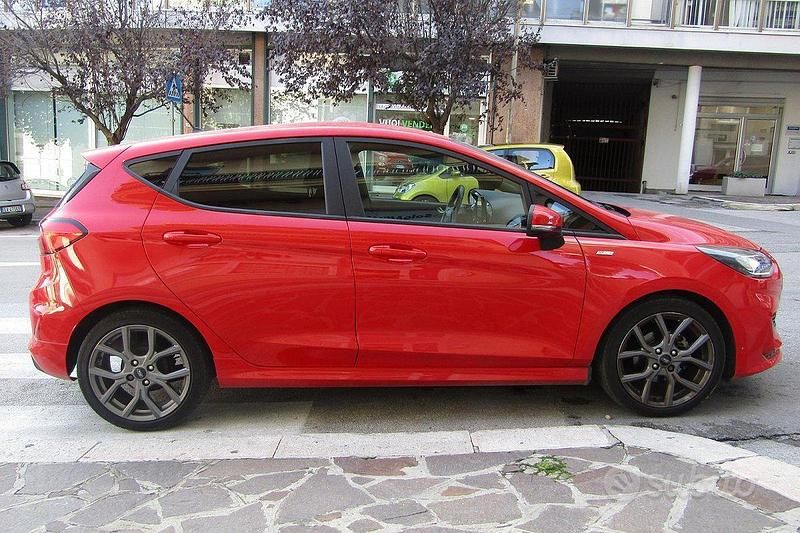 Usata Ford Fiesta ST 125 CV (91 kW) 2022 Rosso Berlina
