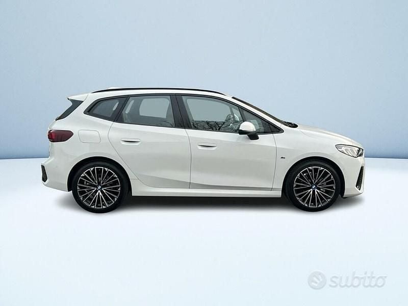 Usata BMW 220 Active Tourer M Sport 156 CV (114 kW) 2025 Bianco pastello Monovolume