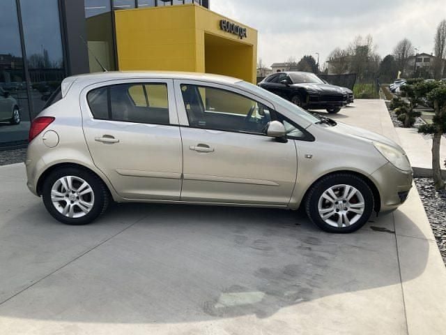 Usata Opel Corsa Club 2008 Bronzo Utilitaria