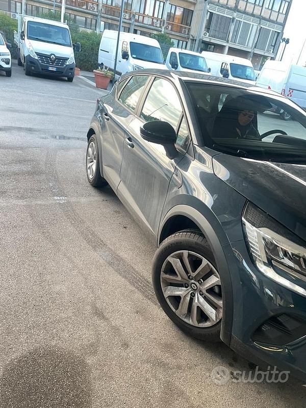 Usata Renault Captur 100 CV (73 kW) 2023 SUV
