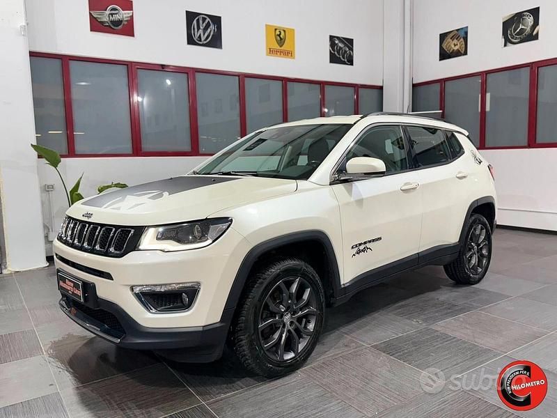 Usata Jeep Compass Limited 140 CV (102 kW) 2018 Beige SUV