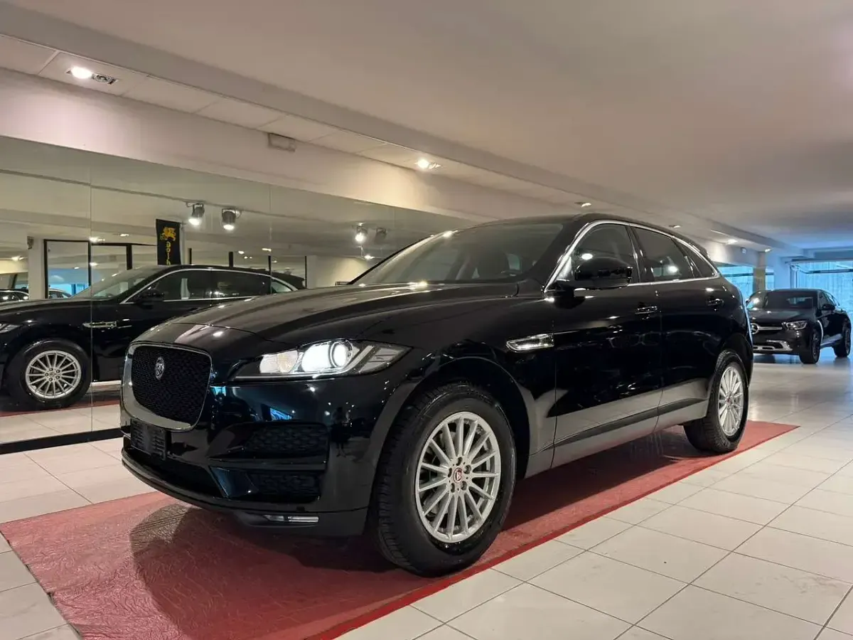 Usata Jaguar F-Pace 179 CV (131 kW) 2020 Nero SUV