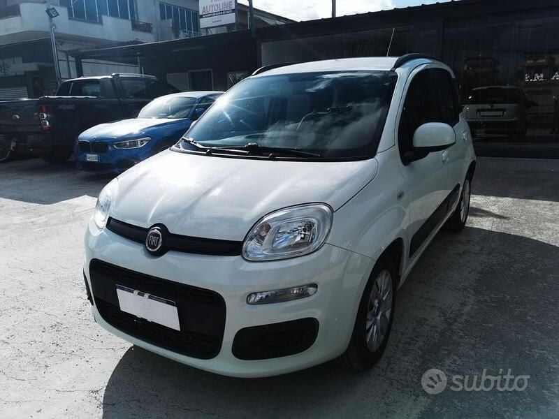 Bianco Usata 2019 Fiat Panda Lounge Due volumi | 8490 € (Ottimo prezzo) - Immagine 1/4