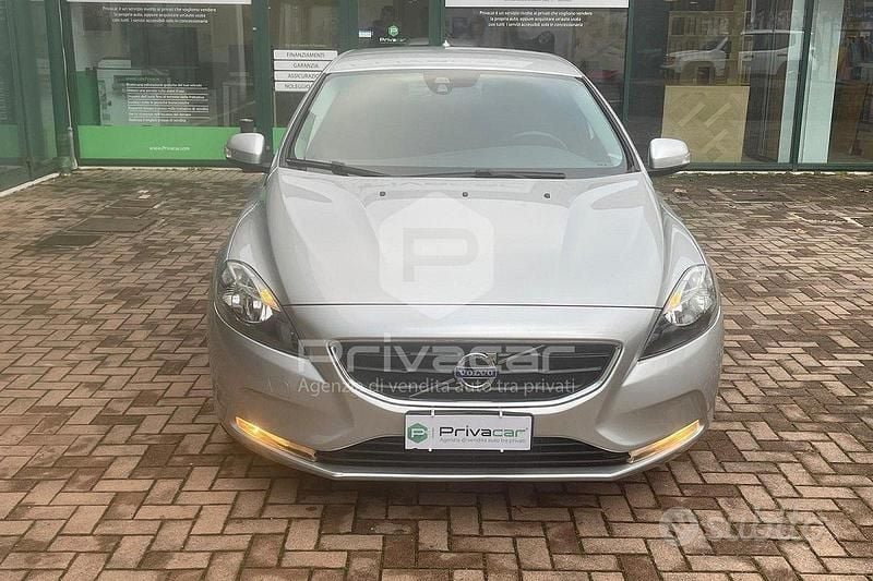Usata Volvo V40 Business Edition 115 CV (84 kW) 2015 Grigio Berlina