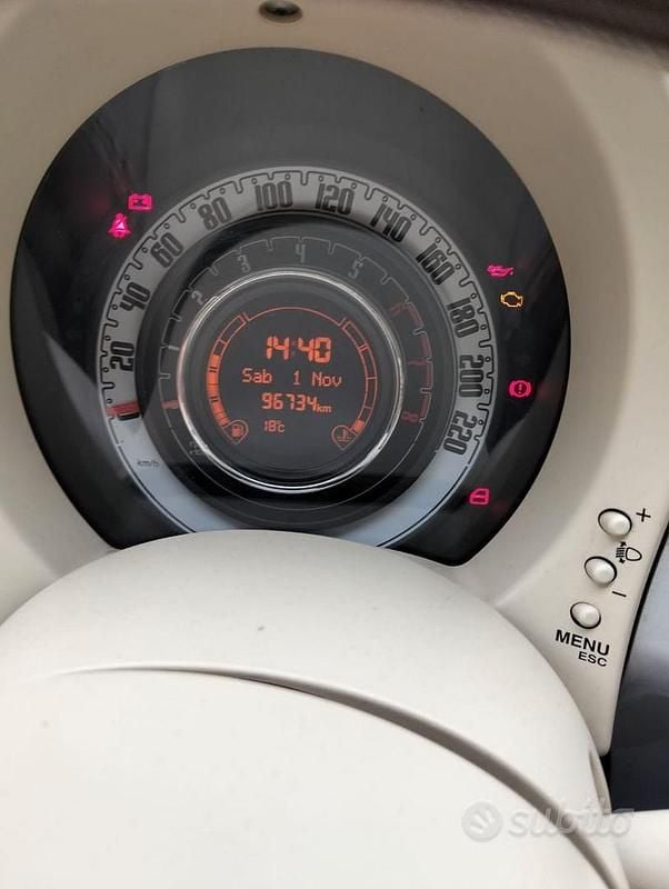 Usata Fiat 500 Lounge 69 CV (50 kW) 2008 Argento Utilitaria