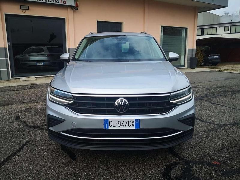 Usata VW Tiguan Life 150 CV (110 kW) 2022 Argento SUV