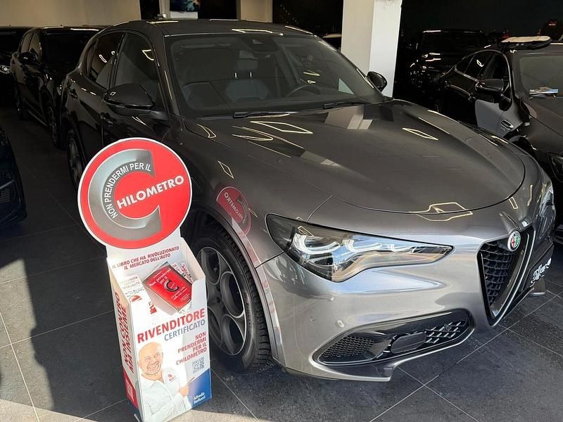 Usata Alfa Romeo Stelvio Sprint 210 CV (154 kW) 2023 Grigio SUV