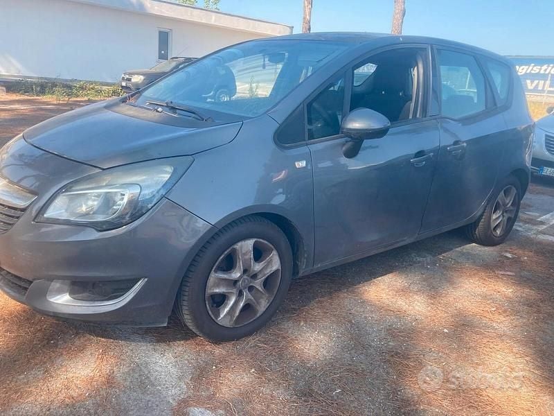 Usata Opel Meriva 120 CV (88 kW) 2017 Grigio Monovolume