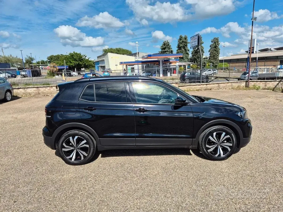 Usata VW T-Cross Advance 110 CV (80 kW) 2023 Nero SUV