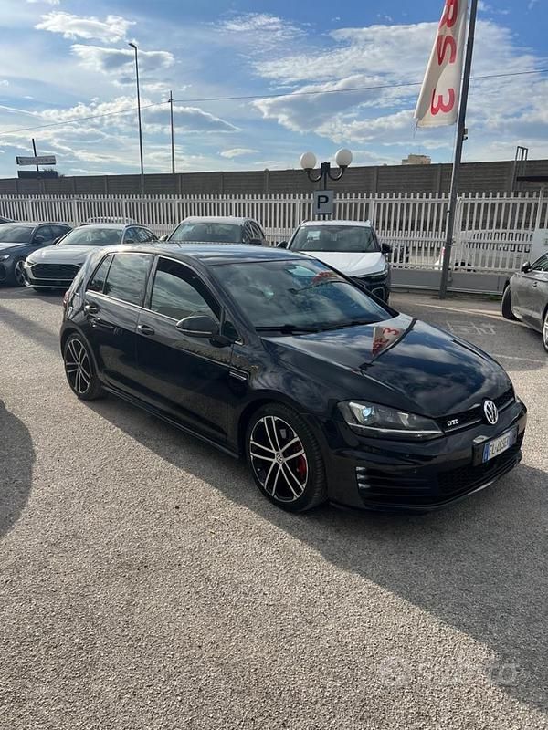 Usata VW Golf VII Sound 184 CV (135 kW) 2014 Nero Berlina