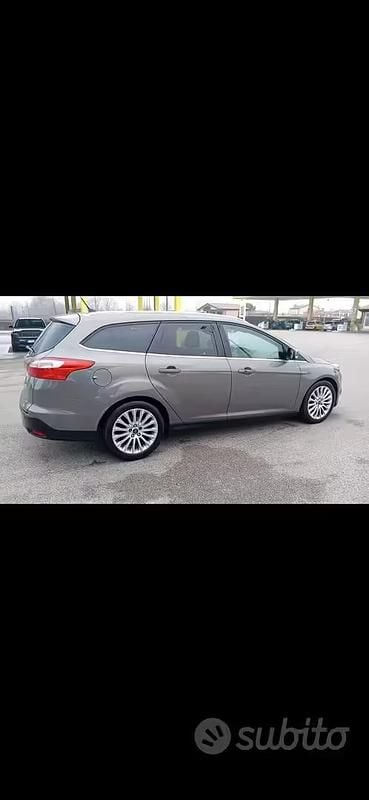 Usata Ford Focus Titanium 120 CV (88 kW) 2012 Station wagon
