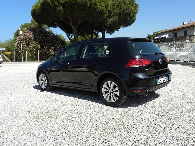 Usata VW Golf VII Comfortline 110 CV (80 kW) 2015 Nero Berlina