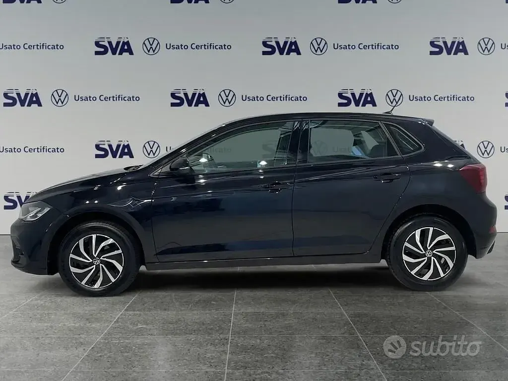 Usata VW Polo Life 95 CV (69 kW) 2025 Deep black Utilitaria