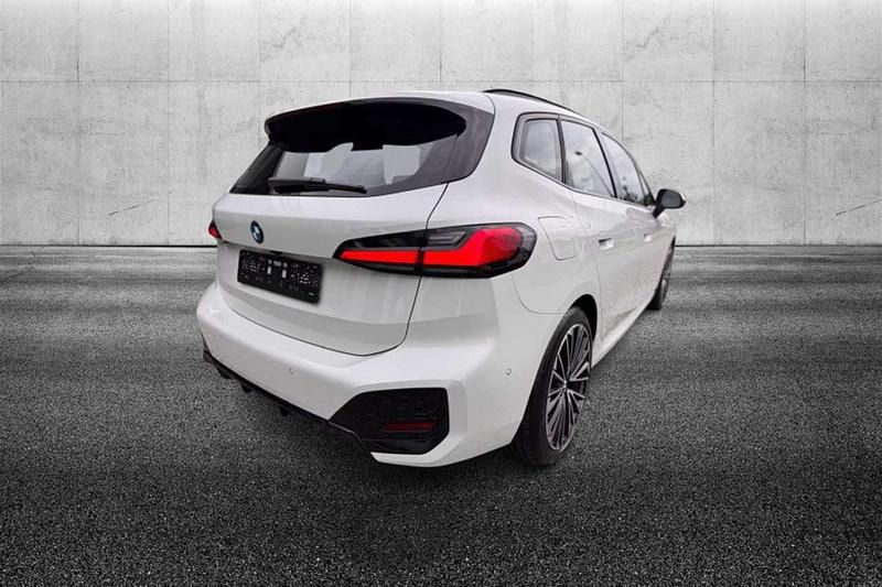 Usata BMW 218 Active Tourer M Sport 136 CV (100 kW) 2024 Bianco Monovolume