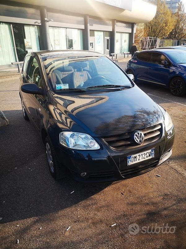 Usata VW Fox 75 CV (55 kW) 2008 Grigio Utilitaria