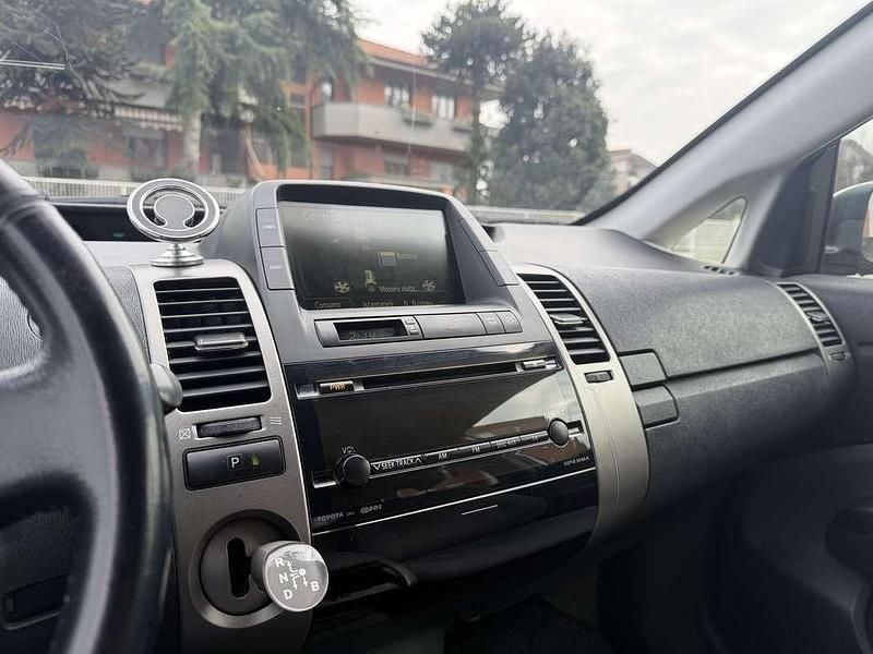 Usata Toyota Prius 72 CV (52 kW) 2006 Utilitaria