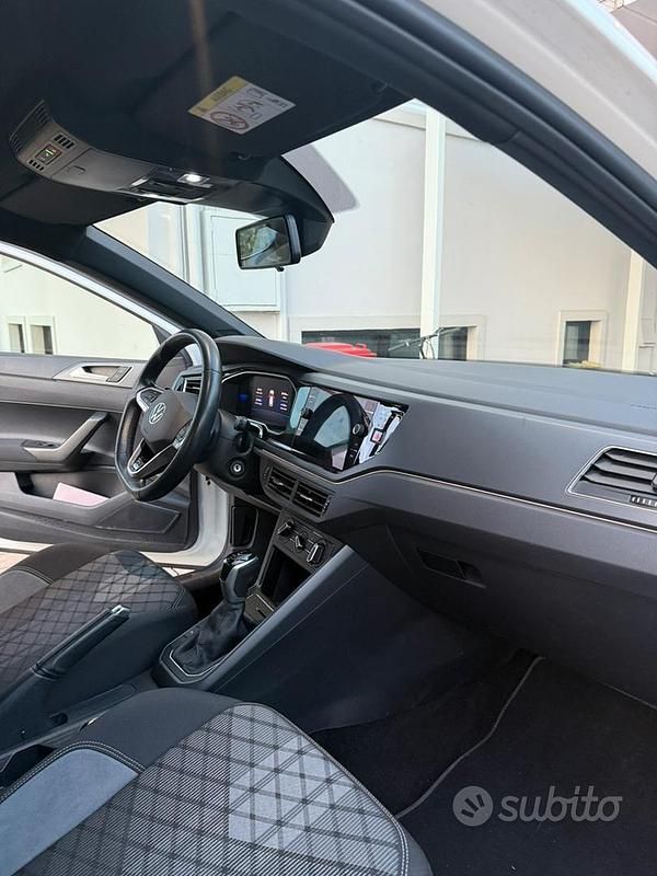 Usata VW Polo R-line 95 CV (69 kW) 2022 Bianco Utilitaria