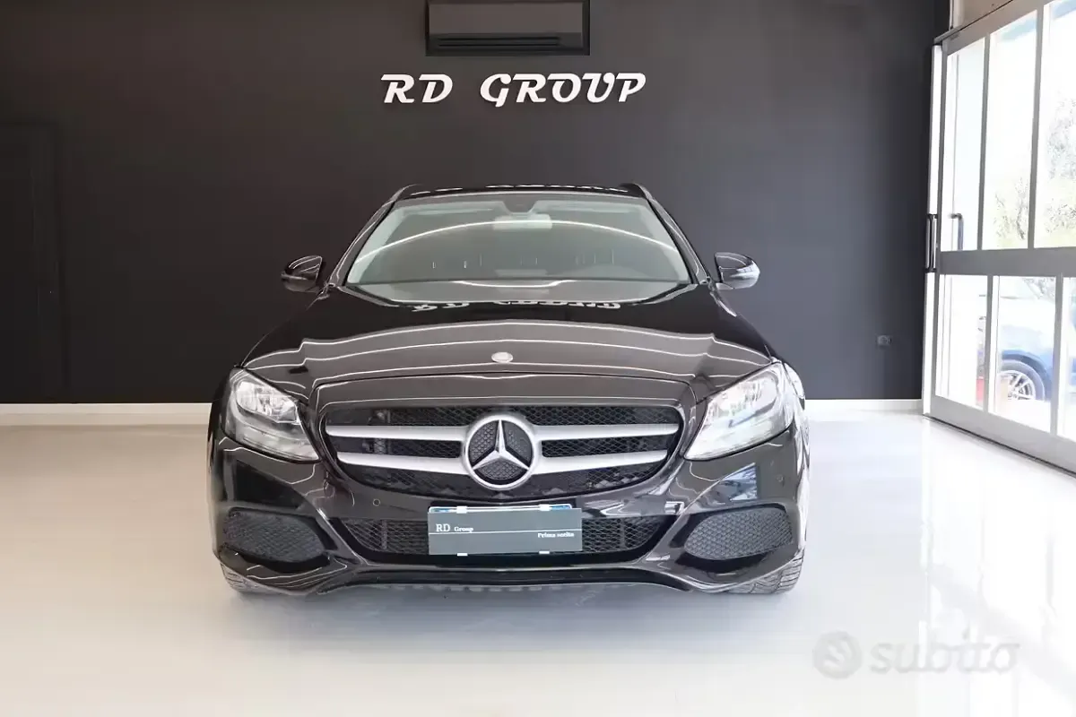 Usata Mercedes C180 Business 116 CV (85 kW) 2016 Nero Station wagon