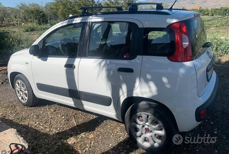 Usata Fiat Panda Lounge 85 CV (62 kW) 2014 Bianco Utilitaria