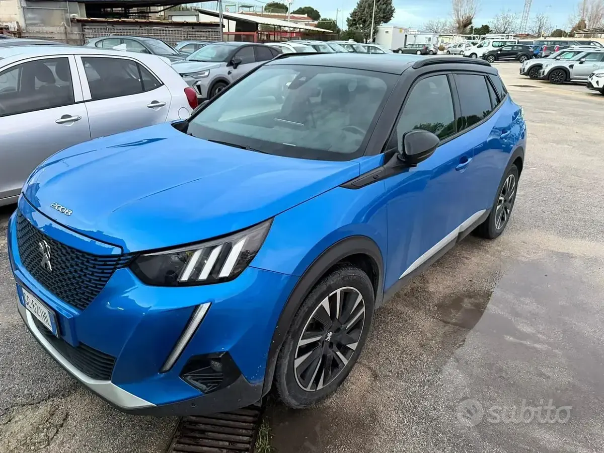 Usata Peugeot 2008 GT 56 kW (77 CV) 2020 SUV