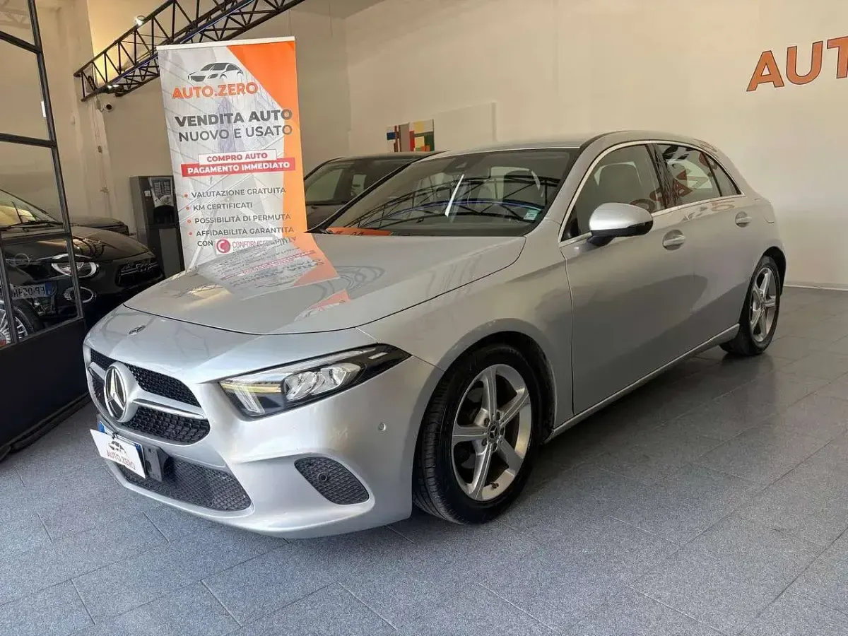Usata Mercedes A180 Executive 116 CV (85 kW) 2018 Argento Berlina