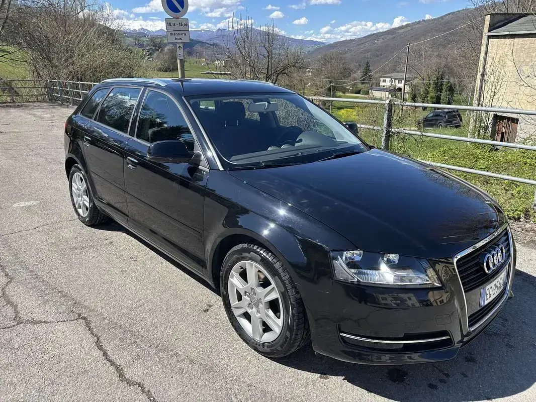 Usata Audi A3 Ambition 105 CV (77 kW) 2011 Nero Utilitaria