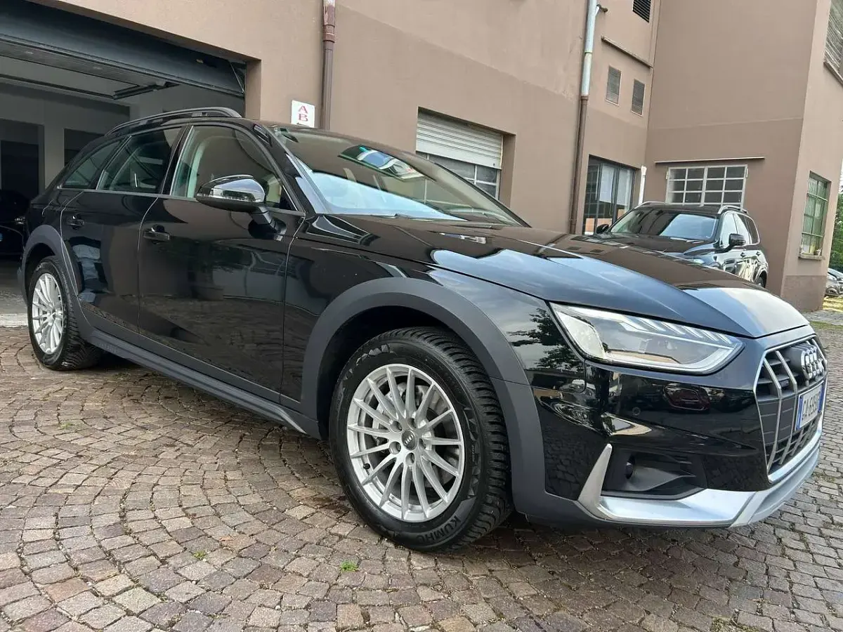 Usata Audi A4 Allroad Business 190 CV (139 kW) 2020 Nero Station wagon