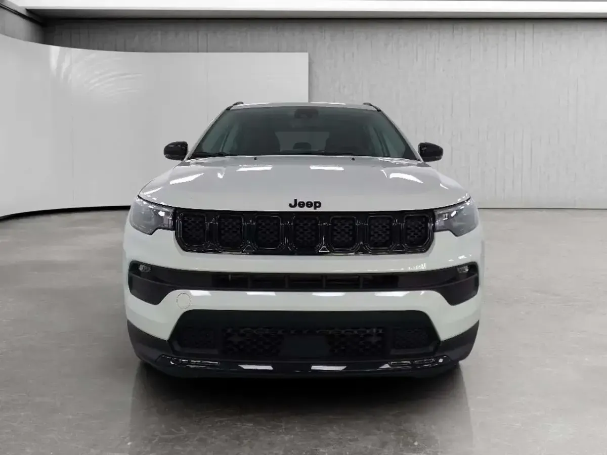 Usata Jeep Compass Night Eagle 131 CV (96 kW) 2023 Bianco SUV