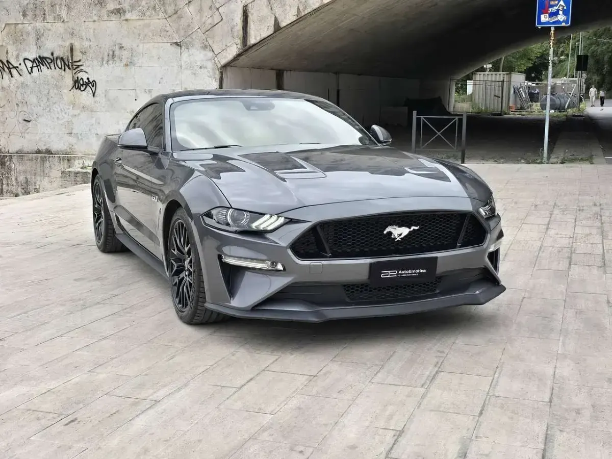 Usata Ford Mustang GT Fastback 450 CV (330 kW) 2023 Carbonized grey Coupé