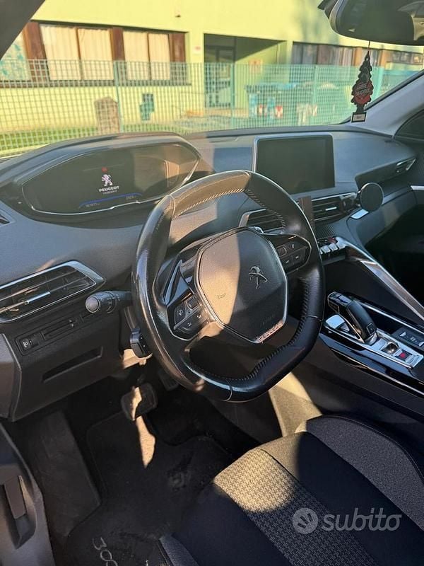 Usata Peugeot 3008 Allure 131 CV (96 kW) 2021 SUV