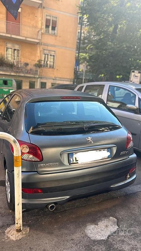 Usata Peugeot 206 60 CV (44 kW) 2010 Grigio Utilitaria