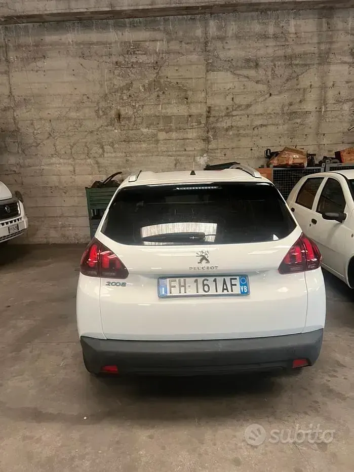 Usata Peugeot 2008 99 CV (72 kW) 2017 Bianco SUV