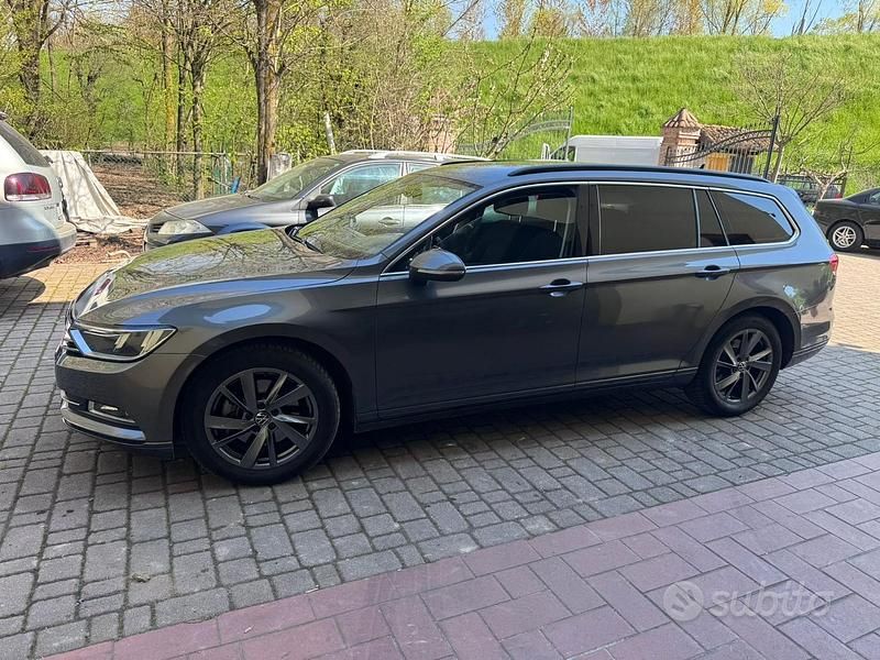 Usata VW Passat Executive 150 CV (110 kW) 2017 Grigio Station wagon