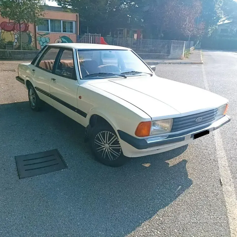 Usata Ford Taunus 63 CV (46 kW) 1980 Bianco Berlina
