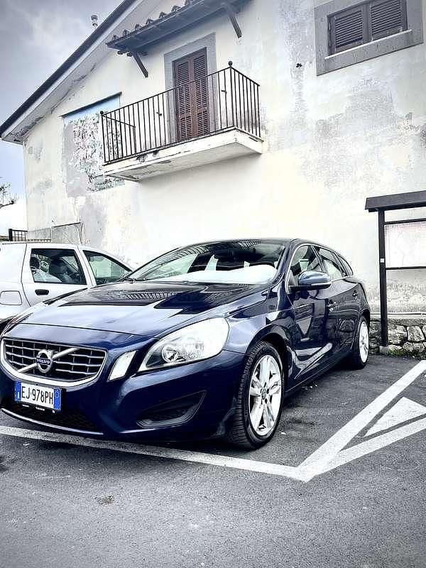 Usata Volvo V60 Kinetic 163 CV (119 kW) 2011 Station wagon