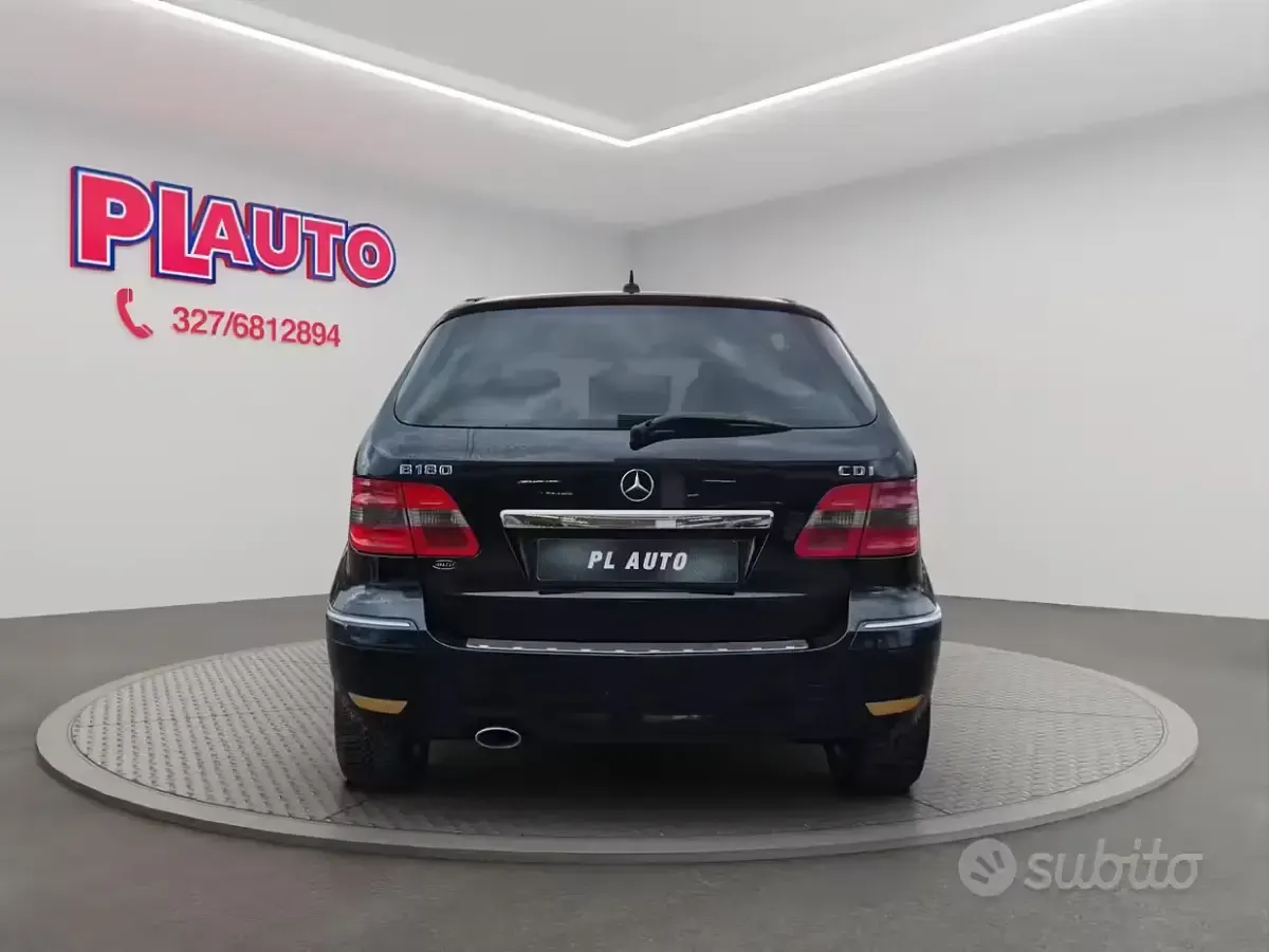 Usata Mercedes B180 109 CV (80 kW) 2009 Nero Monovolume