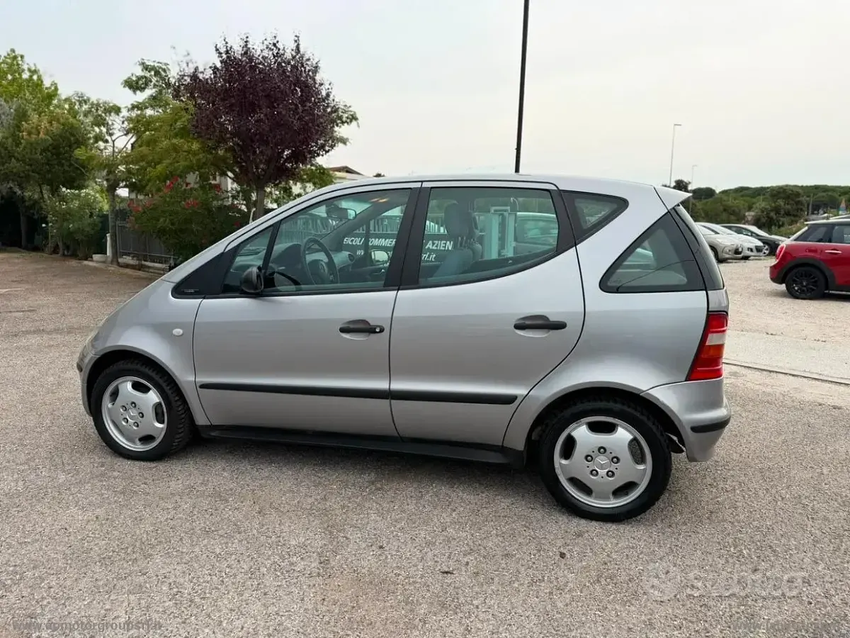 Usata Mercedes A170 Classic 95 CV (69 kW) 2001 Utilitaria