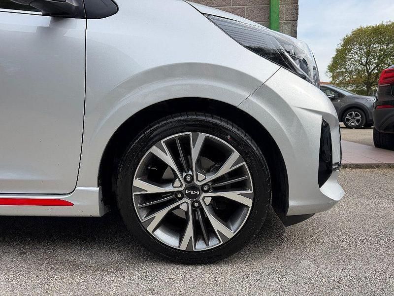 Usata Kia Picanto GT-Line 101 CV (74 kW) 2022 Argento Utilitaria
