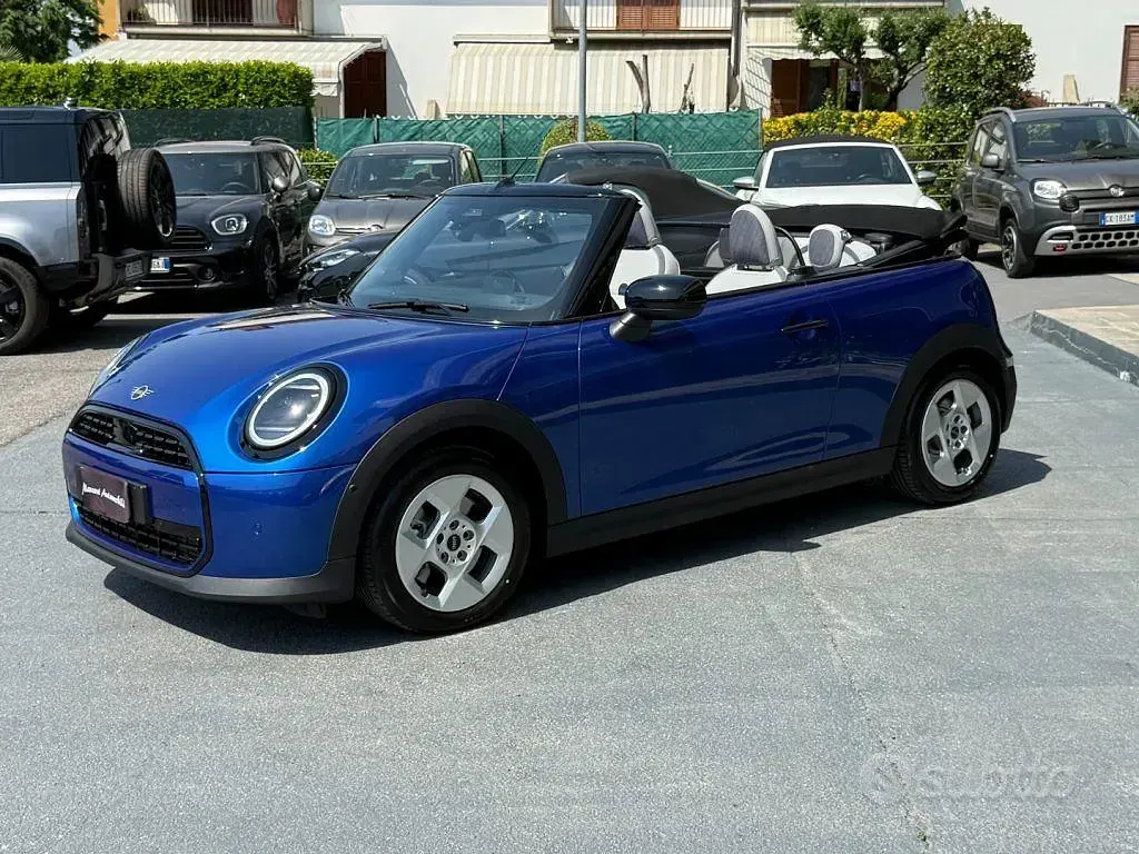Usata Mini Cooper Cabriolet Classic 163 CV (119 kW) 2025 Blu Cabrio