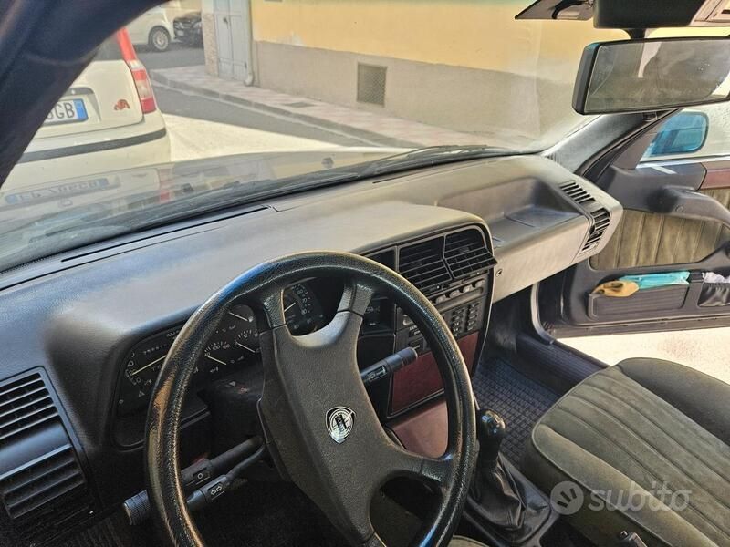 Usata Lancia Thema 1992 Nero