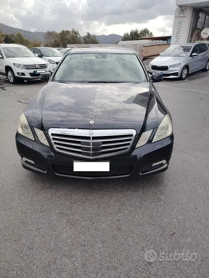 Usata Mercedes E250 Avantgarde 204 CV (150 kW) 2009 Nero Berlina