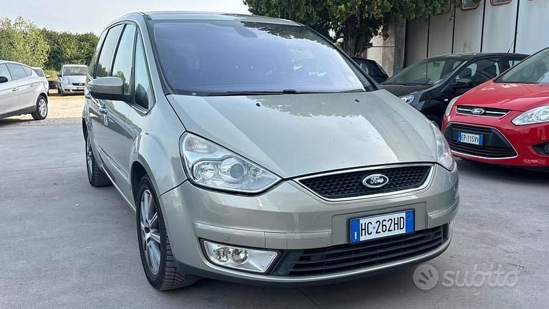 Usata Ford Galaxy 140 CV (102 kW) 2009 Grigio Monovolume