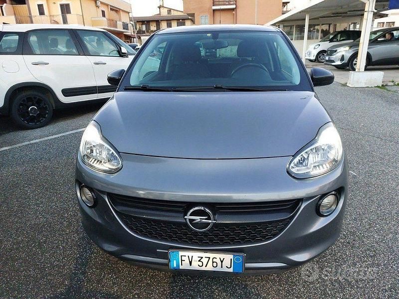 Usata Opel Adam Glam 70 CV (51 kW) 2019 Grigio Utilitaria